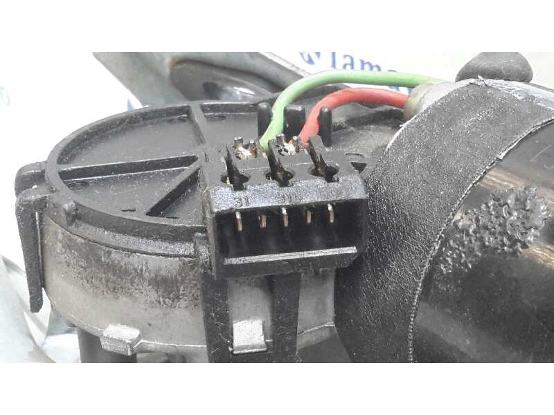 Recambio de motor limpia delantero para volkswagen t4 transporter/furgoneta (mod. 1991) caja cerrada referencia OEM IAM 03902411
