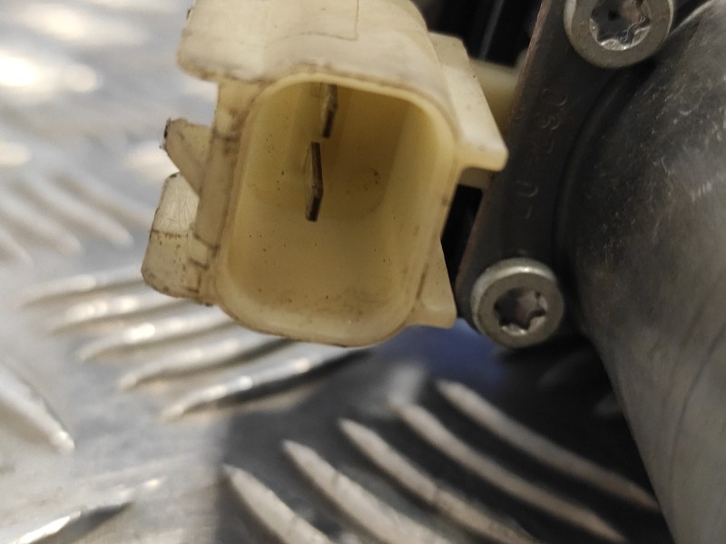 Recambio de elevalunas delantero derecho para ford fiesta (cb1) 1.4 tdci cat referencia OEM IAM 0130822407  
