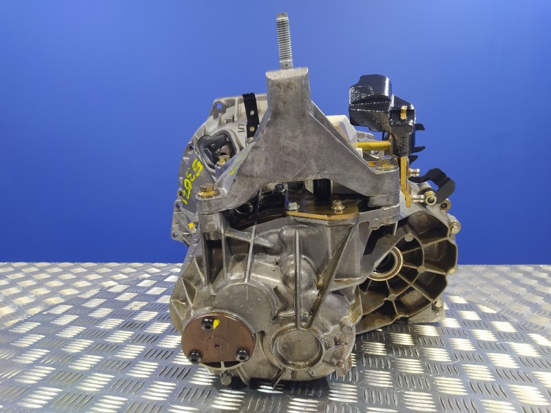 Recambio de caja cambios para ford focus turnier (cak) 1.8 tddi turbodiesel cat referencia OEM IAM 1S4R7002MB  