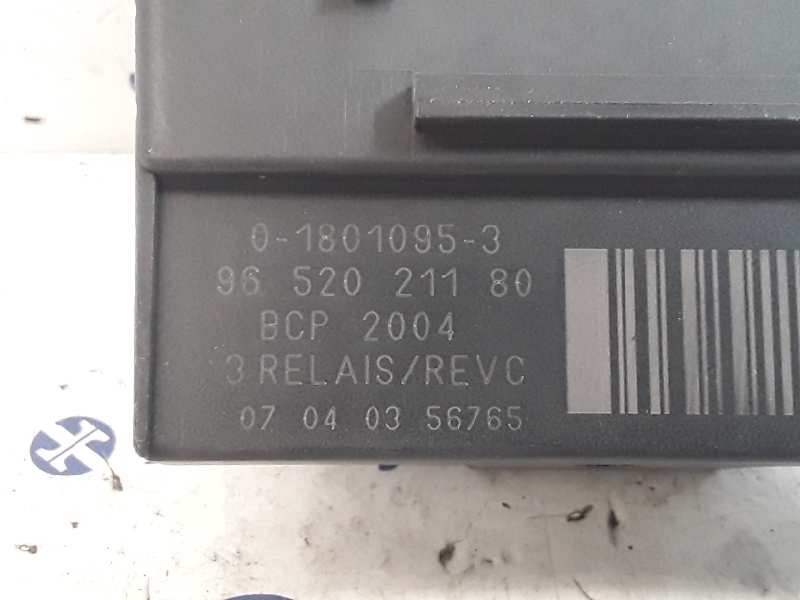 Recambio de caja precalentamiento para peugeot 407 st confort referencia OEM IAM 9652021180  018010953