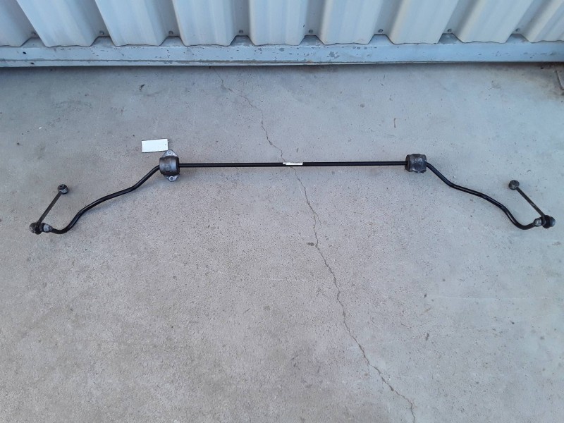 Recambio de barra estabilizadora trasera para bmw serie 1 berlina (e81/e87) 2.0 turbodiesel cat referencia OEM IAM 6764424  