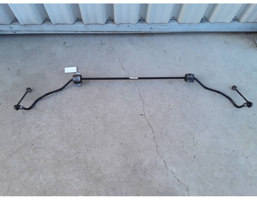 Recambio de barra estabilizadora trasera para bmw serie 1 berlina (e81/e87) 2.0 turbodiesel cat referencia OEM IAM 6764424  
