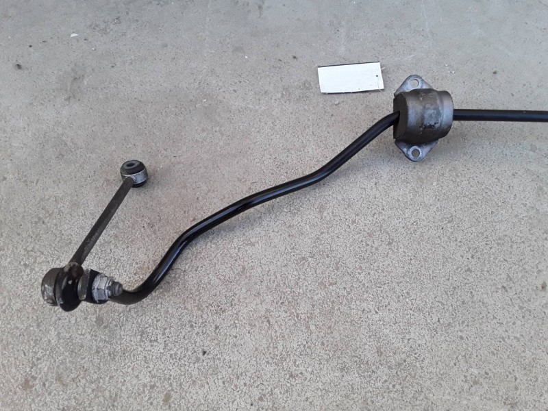 Recambio de barra estabilizadora trasera para bmw serie 1 berlina (e81/e87) 2.0 turbodiesel cat referencia OEM IAM 6764424  