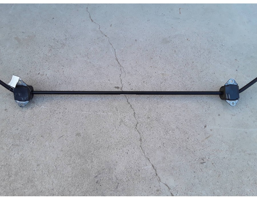 Recambio de barra estabilizadora trasera para bmw serie 1 berlina (e81/e87) 2.0 turbodiesel cat referencia OEM IAM 6764424  