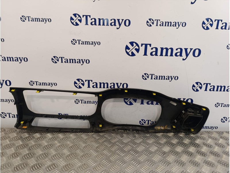 Recambio de moldura para toyota proace referencia OEM IAM 9808364677  9812434477