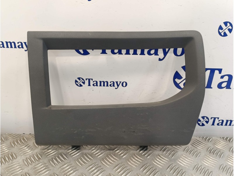 Recambio de moldura para toyota proace referencia OEM IAM 98083853ZM  