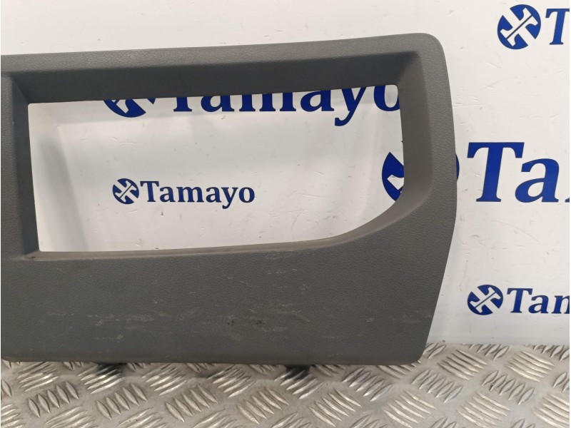 Recambio de moldura para toyota proace referencia OEM IAM 98083853ZM  