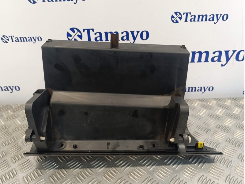 Recambio de guantera para toyota proace referencia OEM IAM 98082417ZD  