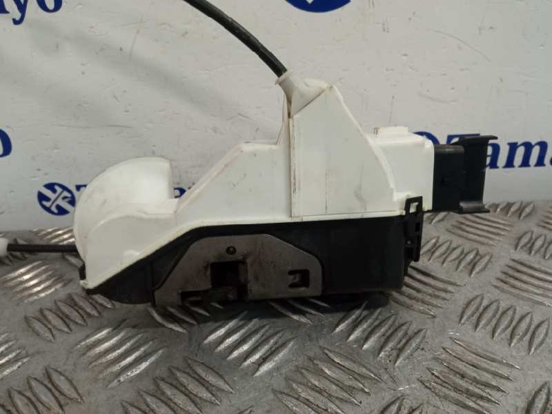 Recambio de cerradura puerta delantera izquierda para citroën ds3 referencia OEM IAM A048069  