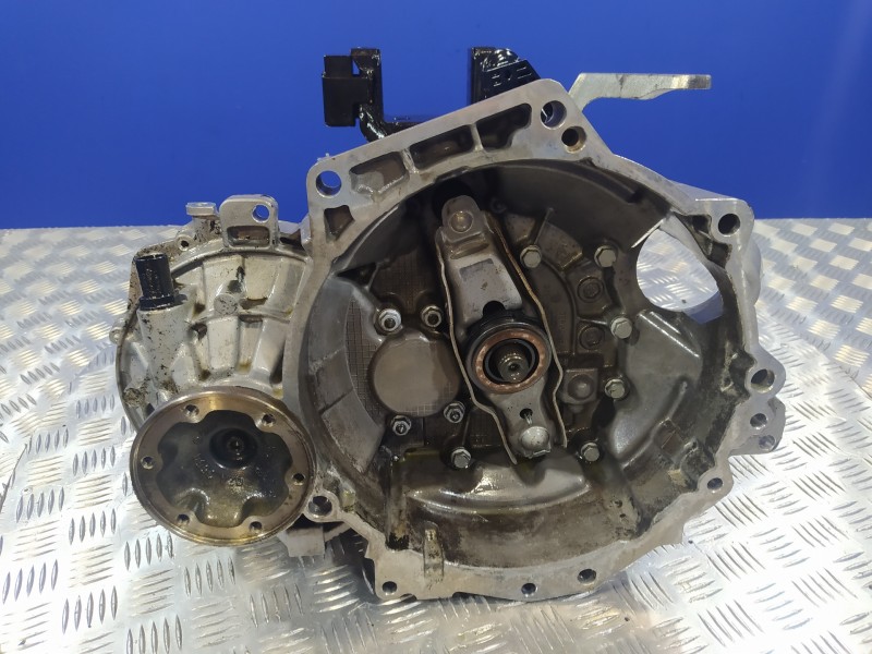 Recambio de caja cambios para volkswagen polo (6r1) 1.6 tdi referencia OEM IAM KFK  
