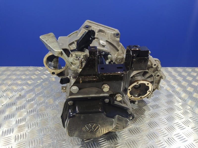 Recambio de caja cambios para volkswagen polo (6r1) 1.6 tdi referencia OEM IAM KFK  