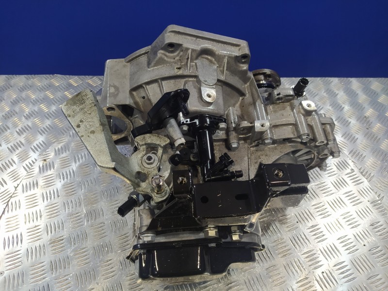 Recambio de caja cambios para volkswagen polo (6r1) 1.6 tdi referencia OEM IAM KFK  