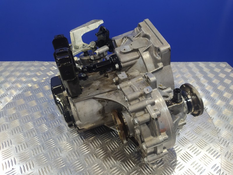 Recambio de caja cambios para volkswagen polo (6r1) 1.6 tdi referencia OEM IAM KFK  