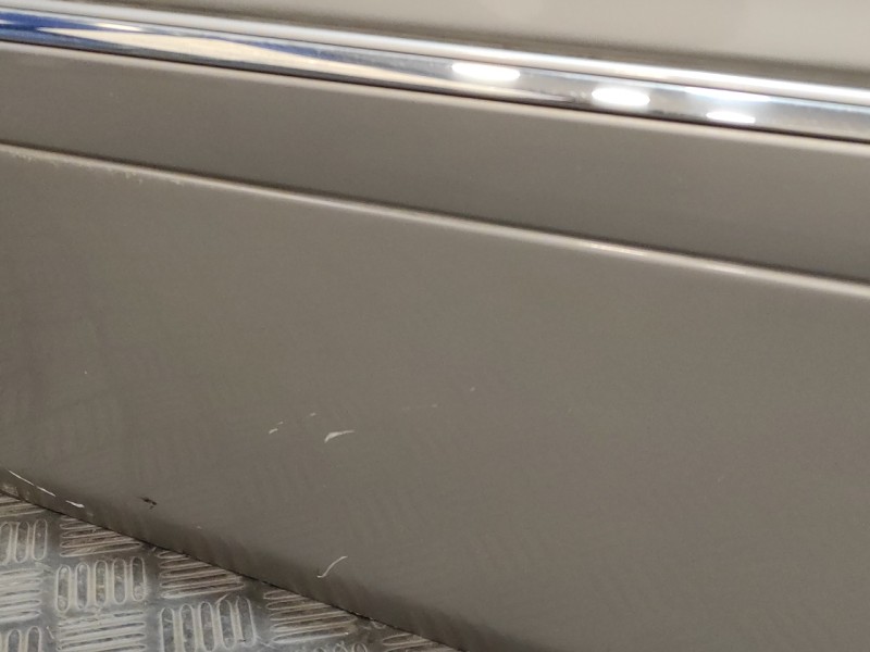Recambio de puerta trasera izquierda para mercedes-benz clase e (w211) berlina 2.6 cat referencia OEM IAM   