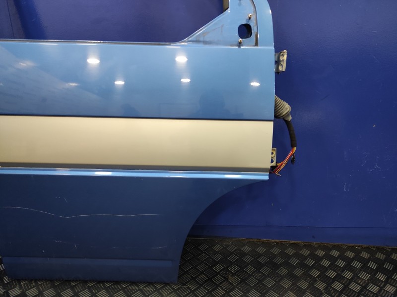 Recambio de puerta delantera derecha para volkswagen t4 transporter/furgoneta (mod. 1991) combi l referencia OEM IAM   