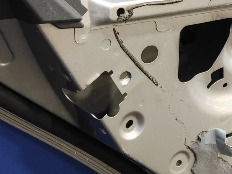 Recambio de puerta trasera izquierda para mercedes-benz clase e (w211) berlina 2.6 cat referencia OEM IAM   