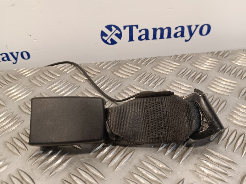 Recambio de cinturon seguridad trasero central para opel corsa e referencia OEM IAM 629472200A N13427737 401266978