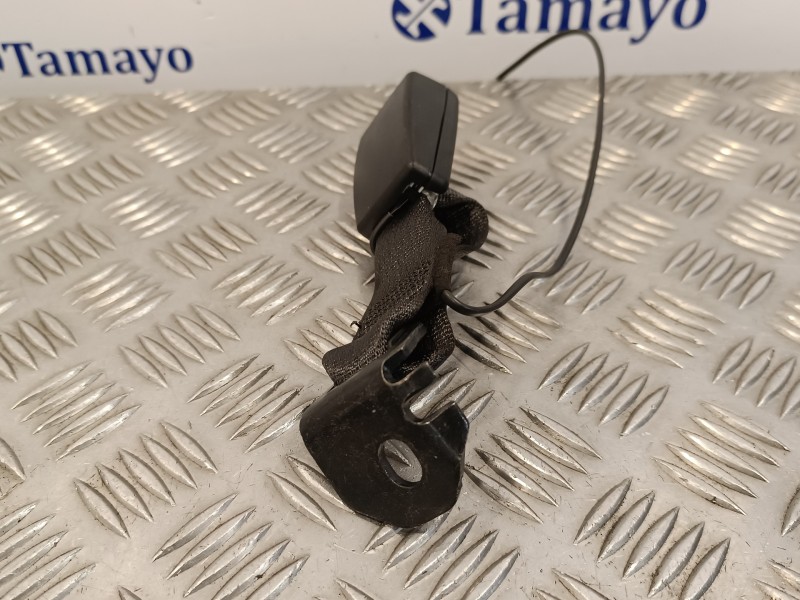 Recambio de cinturon seguridad trasero central para opel corsa e referencia OEM IAM 629472200A N13427737 401266978