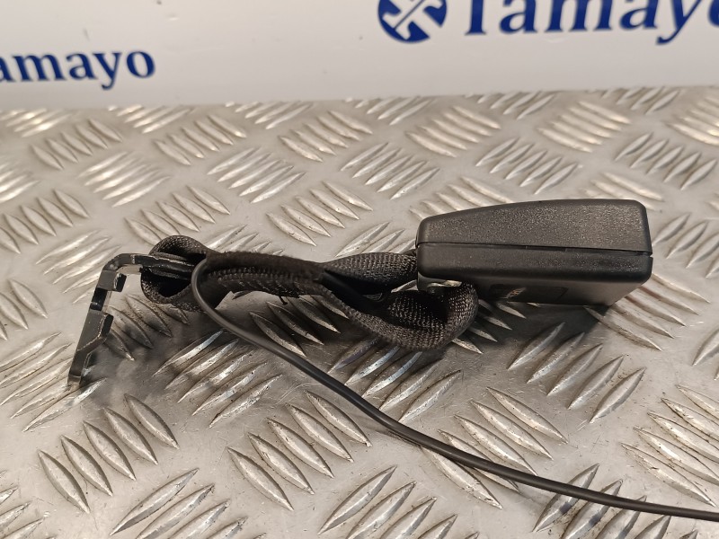 Recambio de cinturon seguridad trasero central para opel corsa e referencia OEM IAM 629472200A N13427737 401266978