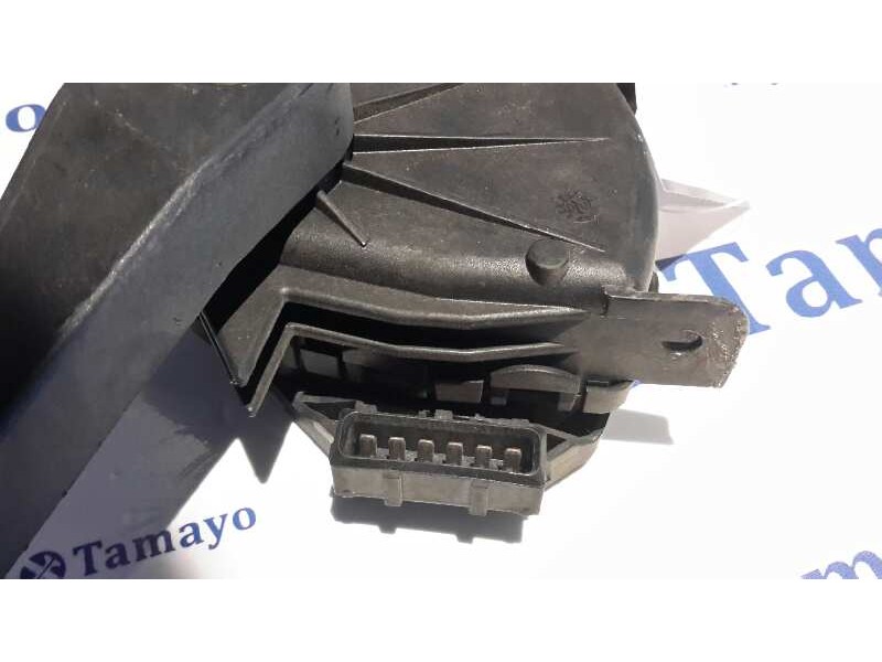 Recambio de potenciometro pedal para volvo v40 familiar 1.9 diesel cat referencia OEM IAM 9496822  