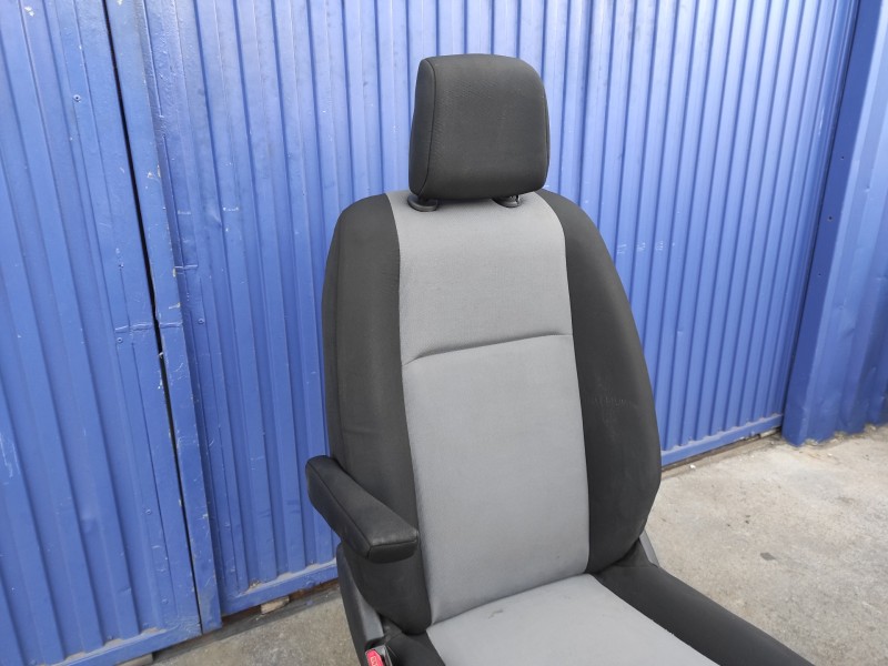 Recambio de asiento delantero izquierdo para toyota proace referencia OEM IAM   
