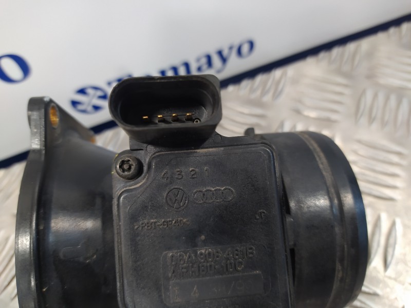 Recambio de caudalimetro para volkswagen golf iv berlina (1j1) 1.6 referencia OEM IAM 06A906461B  