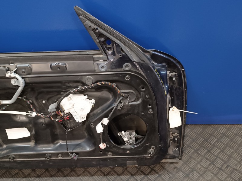 Recambio de puerta delantera izquierda para porsche boxster (typ 986) referencia OEM IAM   