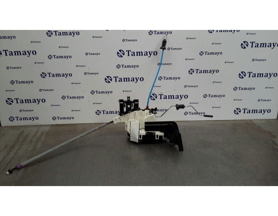 Recambio de cerradura puerta delantera izquierda para mercedes-benz clase a (w176) 1.6 cat referencia OEM IAM A1667200135  