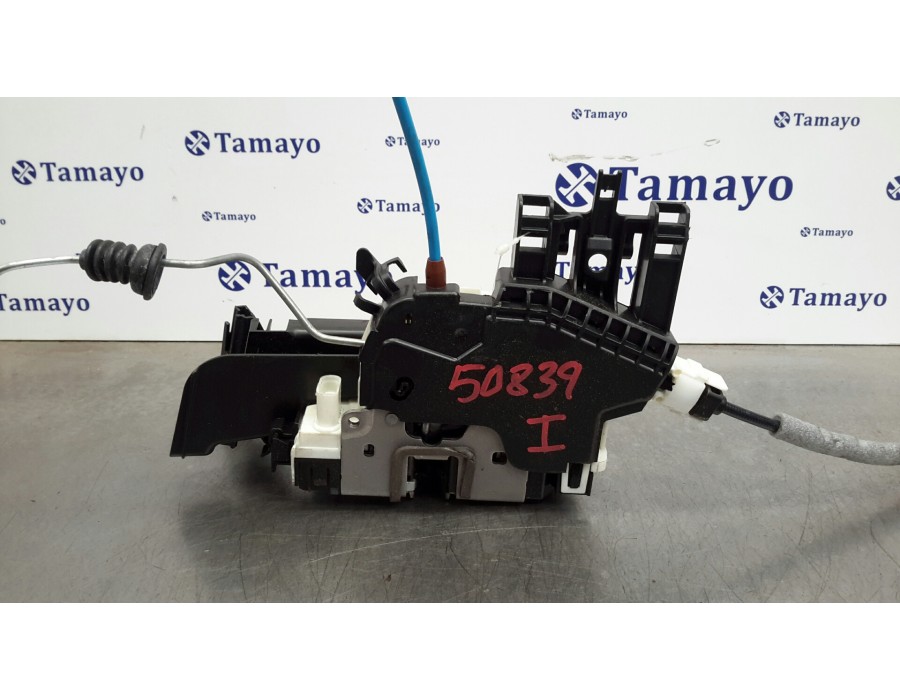 Recambio de cerradura puerta delantera izquierda para mercedes-benz clase a (w176) 1.6 cat referencia OEM IAM A1667200135  