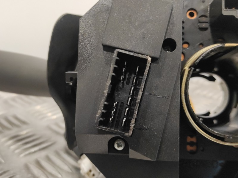 Recambio de mando multifuncion para fiat punto berlina (188) 1.2 cat referencia OEM IAM 735337940  