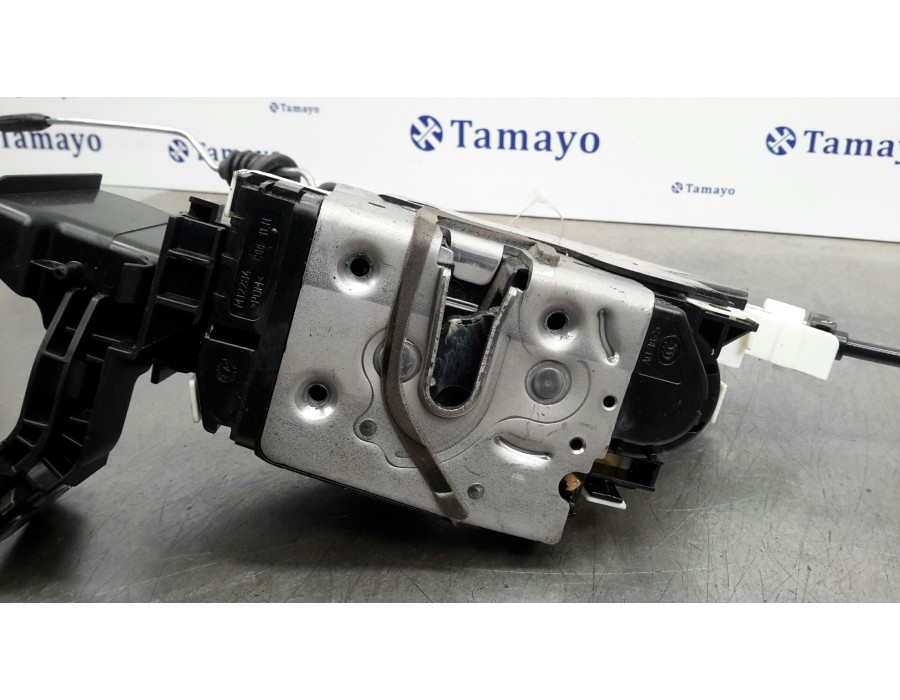 Recambio de cerradura puerta delantera izquierda para mercedes-benz clase a (w176) 1.6 cat referencia OEM IAM A1667200135  