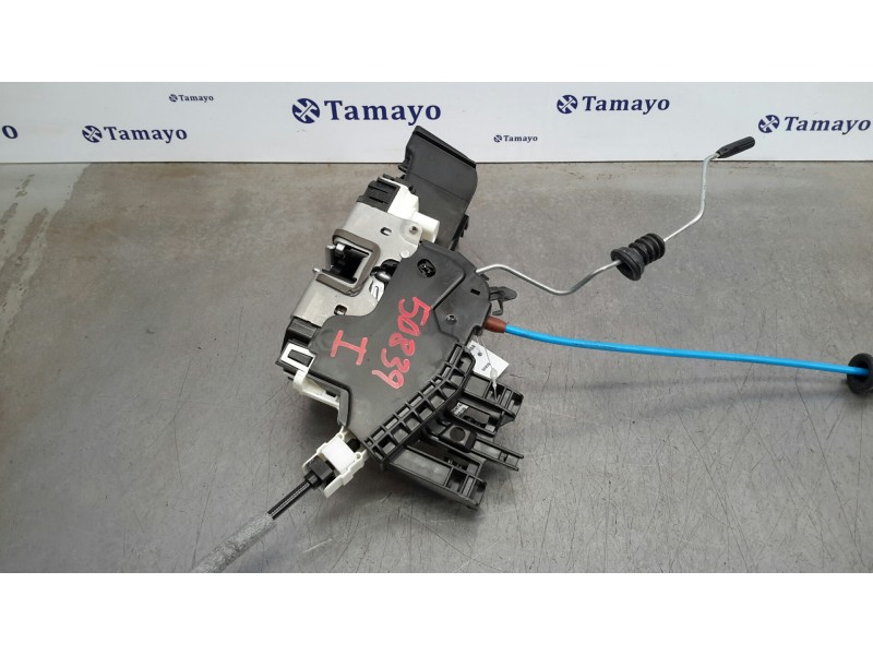 Recambio de cerradura puerta delantera izquierda para mercedes-benz clase a (w176) 1.6 cat referencia OEM IAM A1667200135  