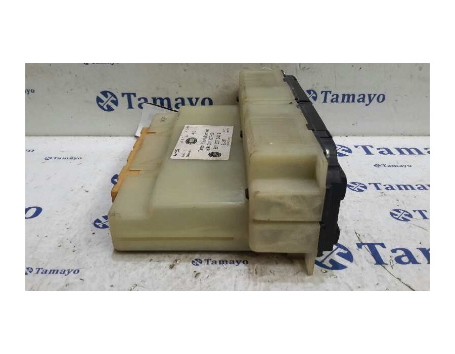 Recambio de mando climatizador para volkswagen golf iv berlina (1j1) 1.9 tdi referencia OEM IAM 5HB00761710  3B1907044B
