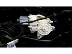 Recambio de elevalunas delantero derecho para mercedes-benz clase a (w176) 1.6 cat referencia OEM IAM A2469065200 A1237660022905 2