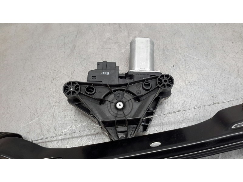 Recambio de elevalunas trasero izquierdo para mercedes-benz clase a (w176) 1.6 cat referencia OEM IAM A2469063100  968740102