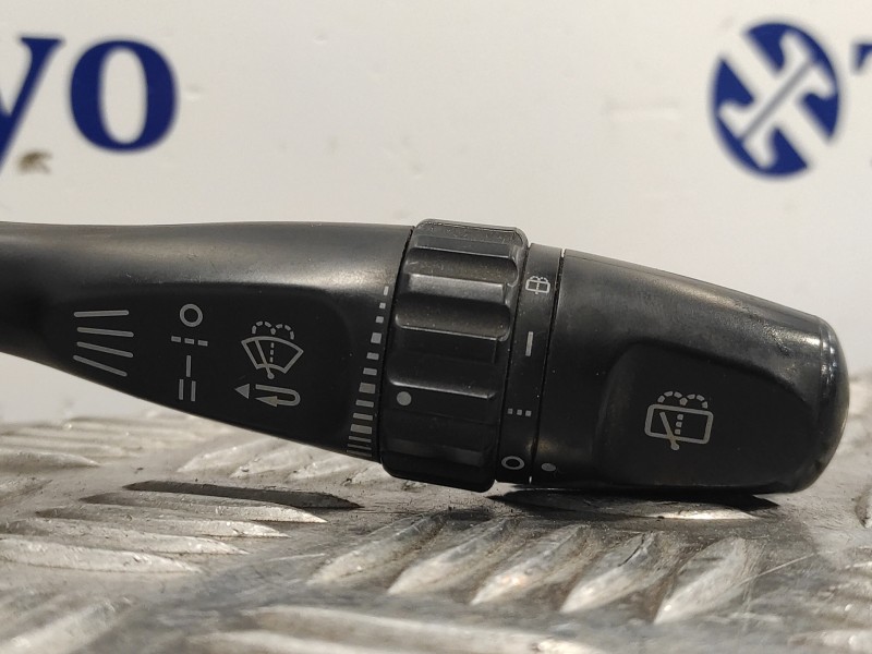 Recambio de mando limpia para mitsubishi montero (v20/v40) referencia OEM IAM   