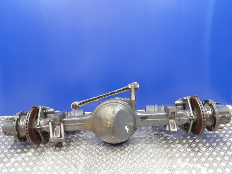Recambio de puente trasero para renault midlum referencia OEM IAM MS08125 A813200C17455331 3200B1744B