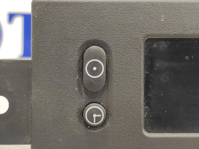 Recambio de pantalla / mando multifuncion para opel astra g berlina 2.0 dti referencia OEM IAM 24418957  
