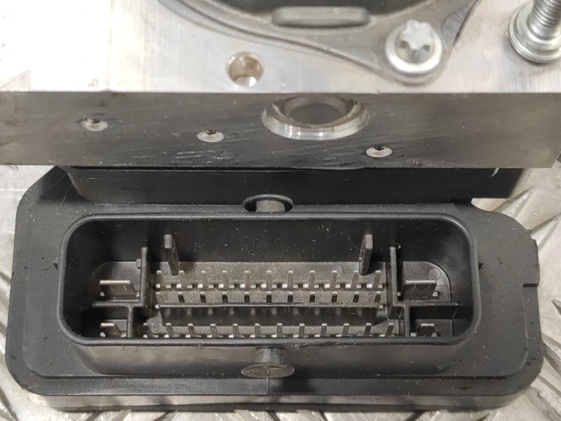 Recambio de abs para mercedes-benz clase a (w176) 1.6 cat referencia OEM IAM A0004313700 2265106513 0265255976