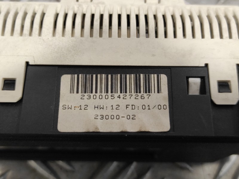 Recambio de pantalla / mando multifuncion para opel astra g berlina 2.0 dti referencia OEM IAM 24418957  