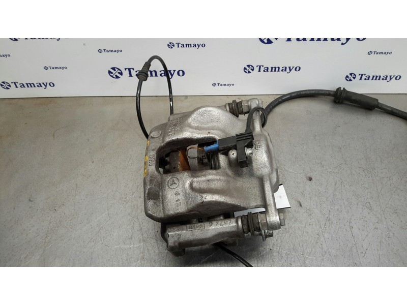 Recambio de pinza freno delantera derecha para mercedes-benz clase a (w176) 1.6 cat referencia OEM IAM A24638  