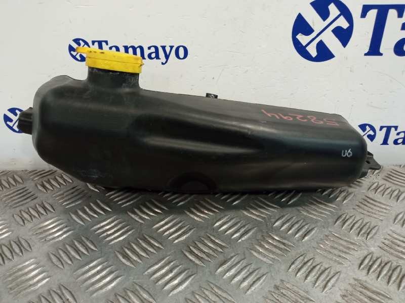 Recambio de deposito limpia para dacia sandero referencia OEM IAM 289104583R 289108269R 289100774R