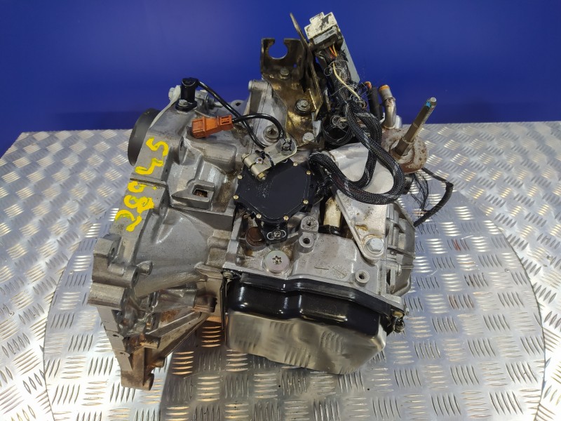 Recambio de caja cambios para citroën xantia berlina 1.9 td sx referencia OEM IAM 20TPA5  