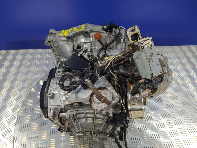 Recambio de caja cambios para citroën xantia berlina 1.9 td sx referencia OEM IAM 20TPA5  