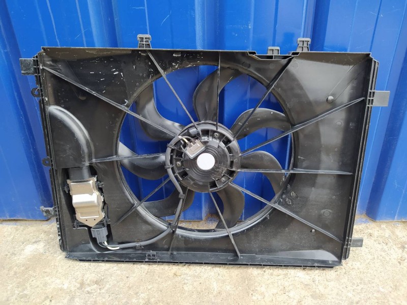 Recambio de electroventilador para mercedes-benz clase a (w176) 1.6 cat referencia OEM IAM 0130308401  