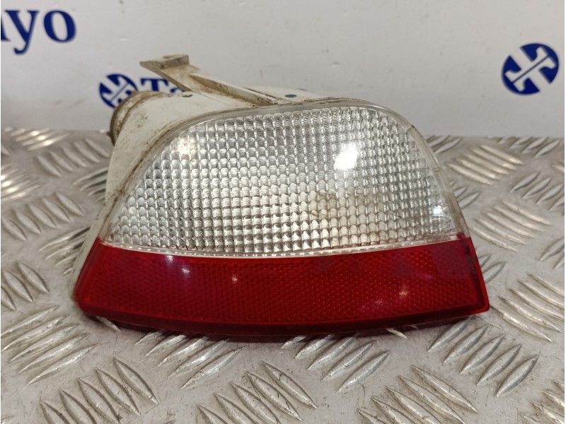 Recambio de piloto trasero paragolpes derecho para ford focus berlina (cak) referencia OEM IAM   