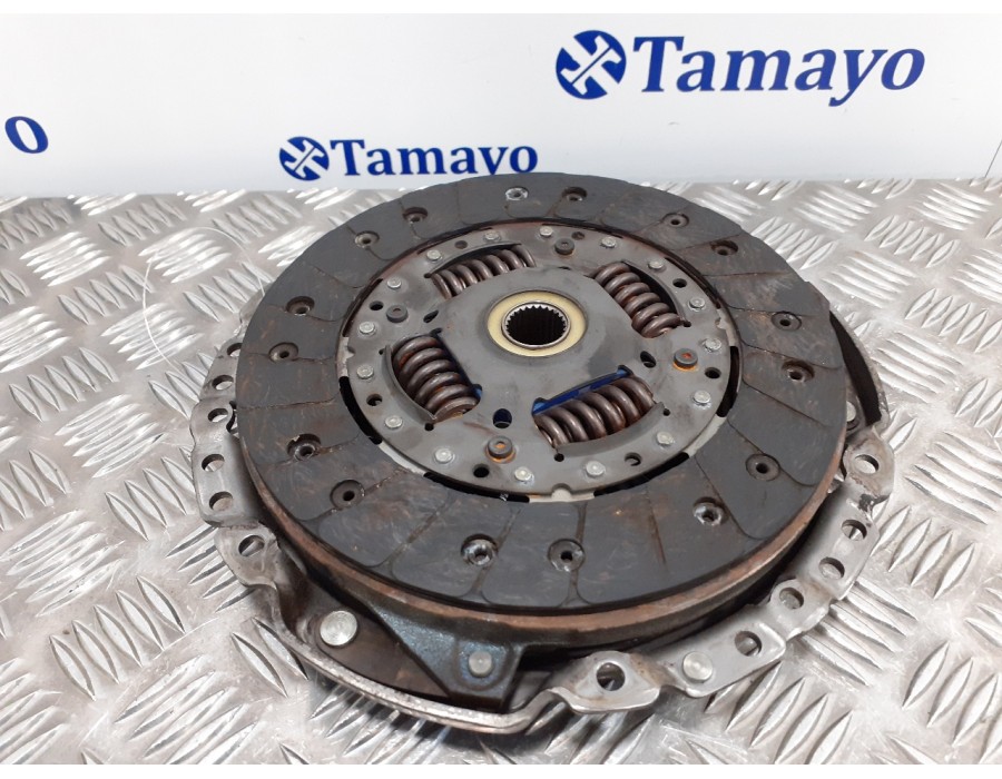 Recambio de kit embrague para dacia dokker 1.5 blue dci diesel fap cat referencia OEM IAM 302057404R  301010717R