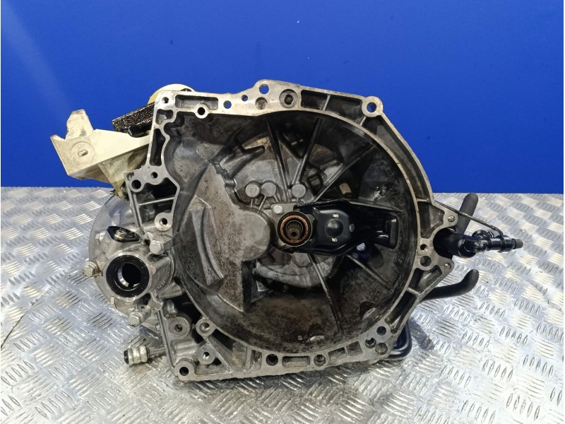 Recambio de caja cambios para peugeot 206 berlina 1.6 16v cat referencia OEM IAM 20DM73  