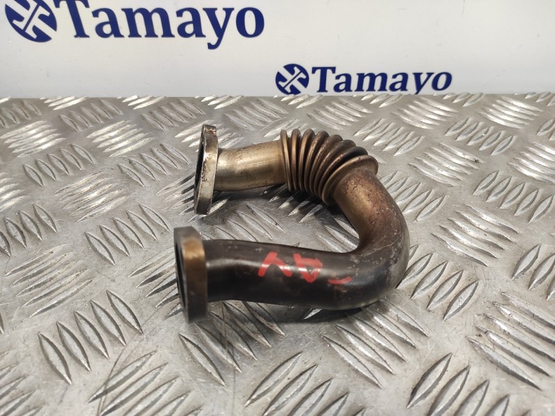 Recambio de tubo para volkswagen golf vi (5k1) 1.6 tdi dpf referencia OEM IAM 03P131521B  