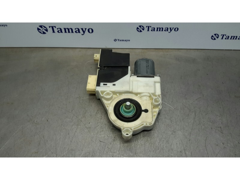 Recambio de motor elevalunas delantero derecho para peugeot 307 break/sw (s2) referencia OEM IAM 997831101 996388102 7746004701